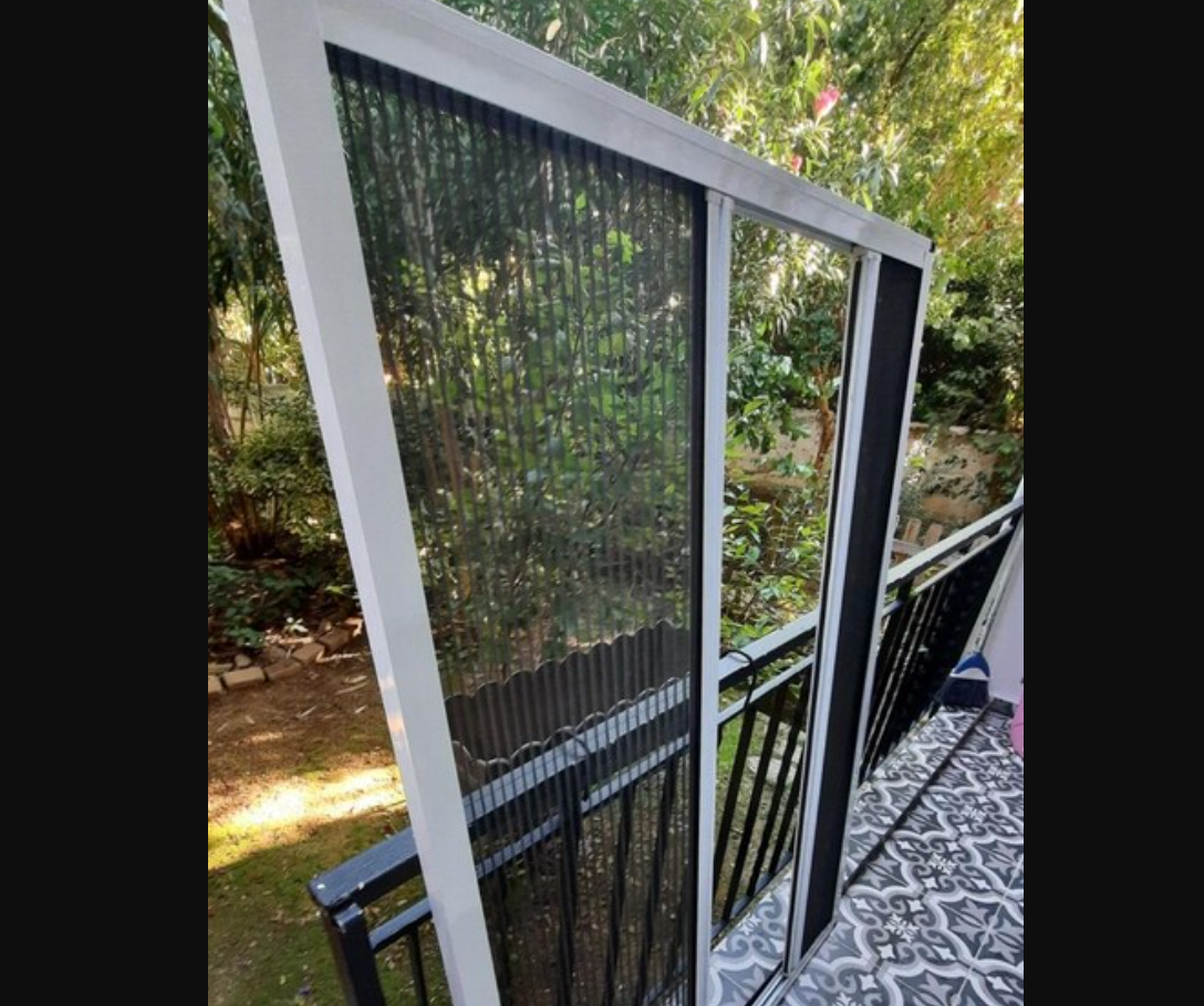 Double Pilise Pencere