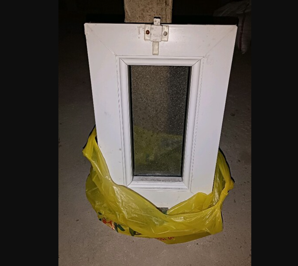 çıkma tuvalet banyo pimapen penceresi